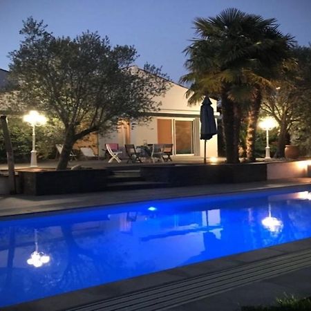 Adorable Guest House Avec Balneo Et Piscine Olonne-sur-Mer Kültér fotó